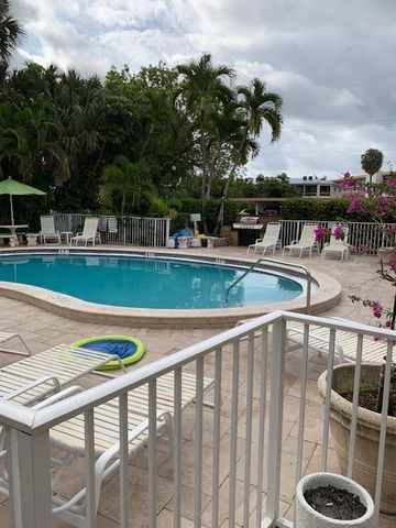 1907 NE 2nd Street 6, Deerfield Beach, FL 33441