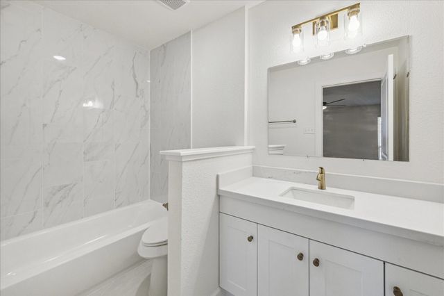 1525 Bonanza Road 525, Houston, TX 77062