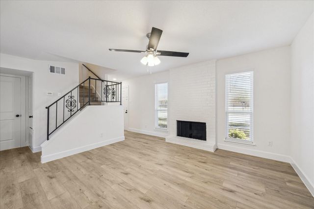 1525 Bonanza Road 525, Houston, TX 77062