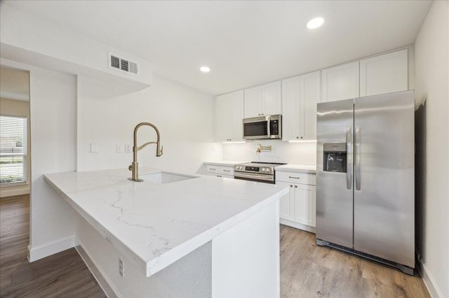 1525 Bonanza Road 525, Houston, TX 77062