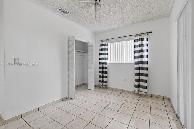 5700 NW 111th Ter, Hialeah, FL 33012