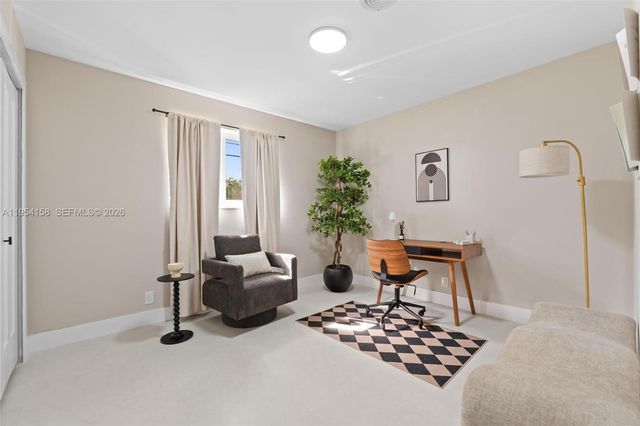 5341 SW 1st St, Plantation, FL 33317