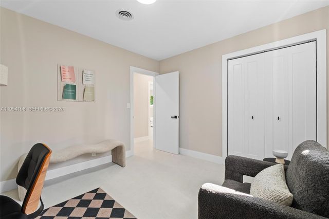 5341 SW 1st St, Plantation, FL 33317