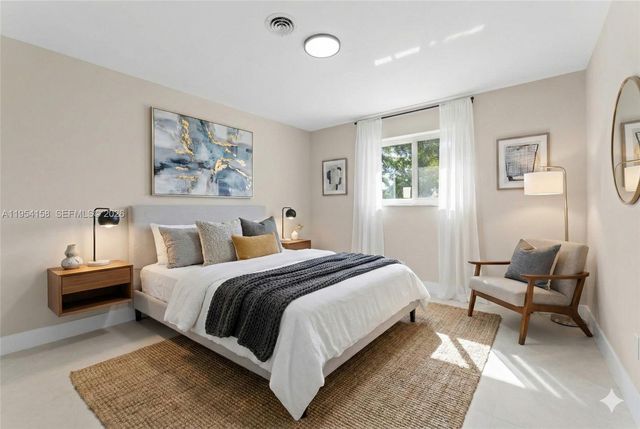 5341 SW 1st St, Plantation, FL 33317