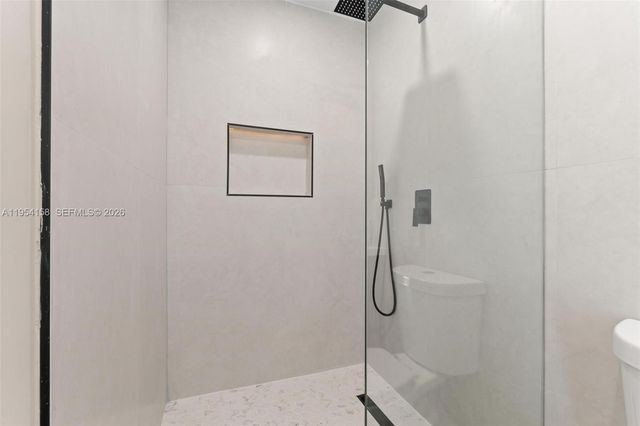 5341 SW 1st St, Plantation, FL 33317