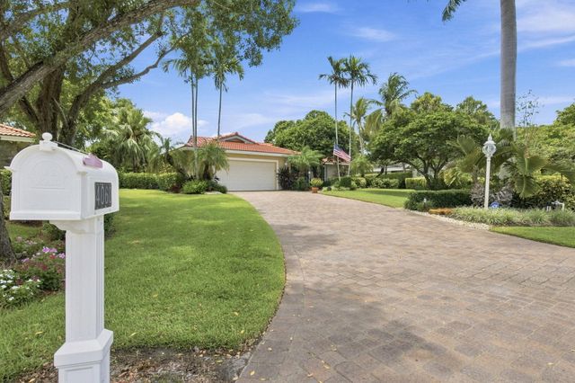 4060 Cypress Hammock Lane, Pompano Beach, FL 33069