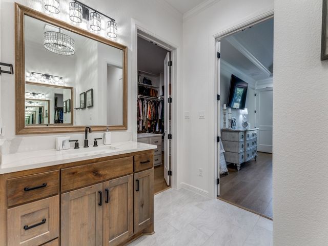 129 Lariat Court, Azle, TX 76020