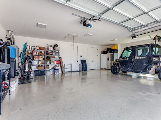 129 Lariat Court, Azle, TX 76020