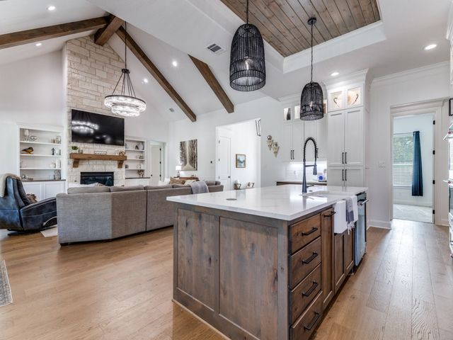 129 Lariat Court, Azle, TX 76020