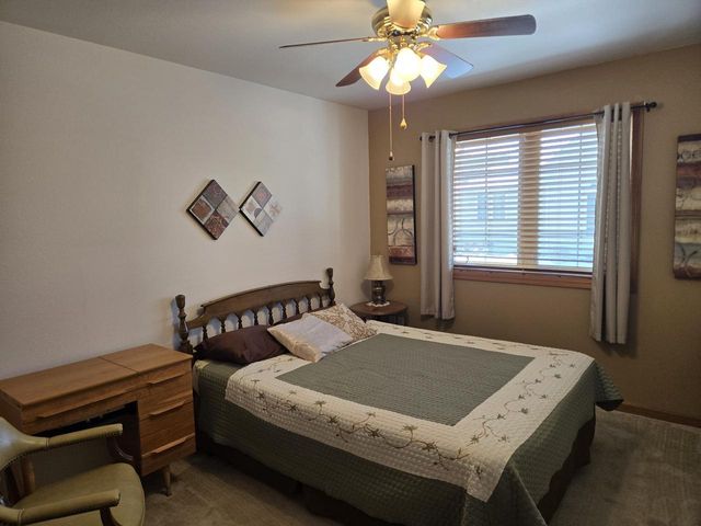 1753 W 5TH AVENUE, Oshkosh, WI 54902