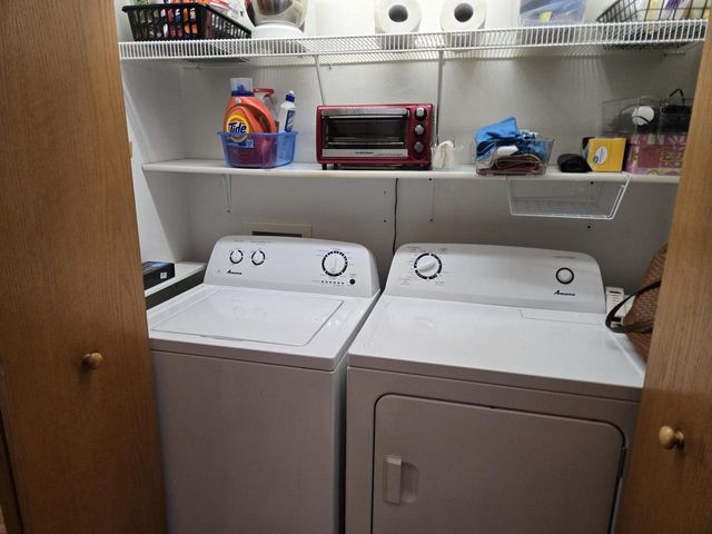 1753 W 5TH AVENUE, Oshkosh, WI 54902