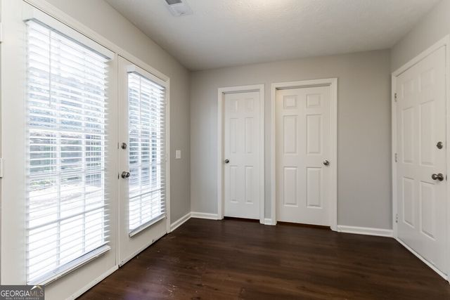 1902 Shadbark Court NW, Acworth, GA 30102