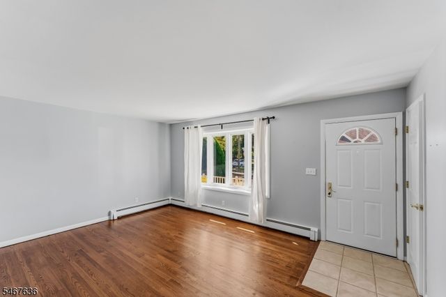 8 N 11Th Ave, Manville Boro, NJ 08835