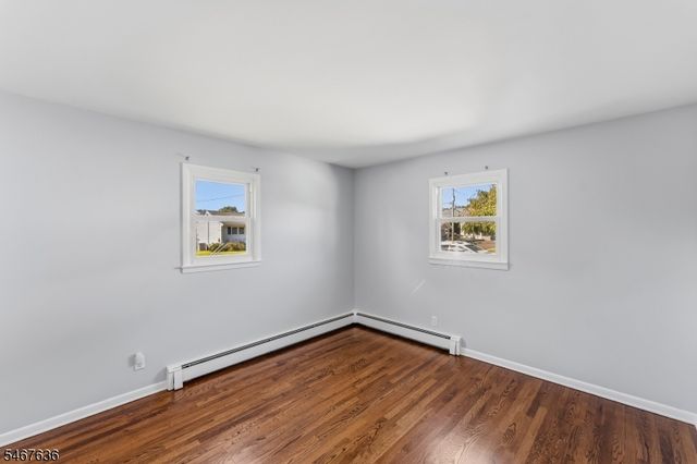 8 N 11Th Ave, Manville Boro, NJ 08835