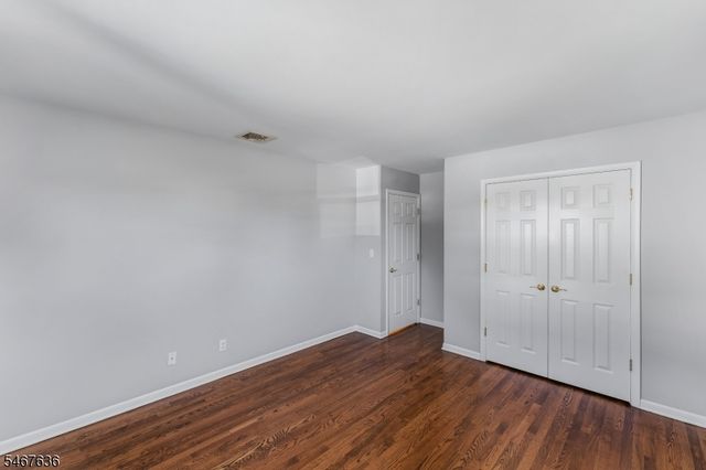 8 N 11Th Ave, Manville Boro, NJ 08835