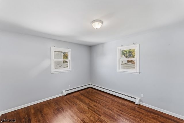 8 N 11Th Ave, Manville Boro, NJ 08835