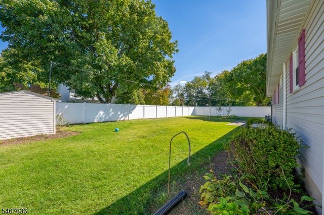 8 N 11Th Ave, Manville Boro, NJ 08835