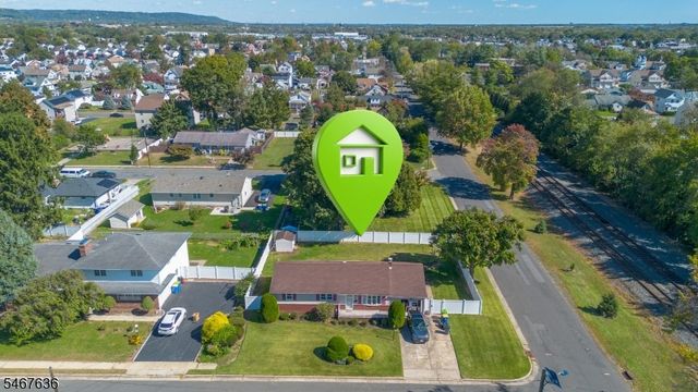 8 N 11Th Ave, Manville Boro, NJ 08835