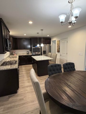 9069 Heritage Drive, Romulus, MI 48174