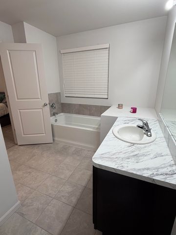 9069 Heritage Drive, Romulus, MI 48174