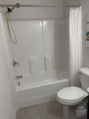 9069 Heritage Drive, Romulus, MI 48174