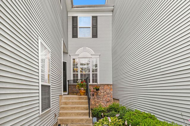 271 Woodlands Drive, Tuxedo Park, NY 10987