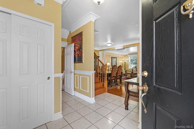 271 Woodlands Drive, Tuxedo Park, NY 10987
