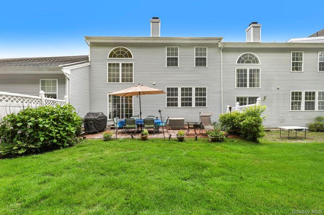 271 Woodlands Drive, Tuxedo Park, NY 10987