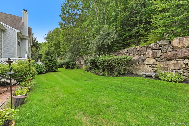 271 Woodlands Drive, Tuxedo Park, NY 10987