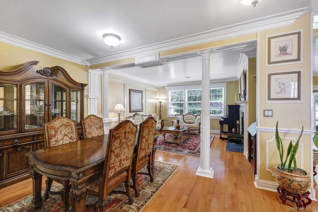 271 Woodlands Drive, Tuxedo Park, NY 10987