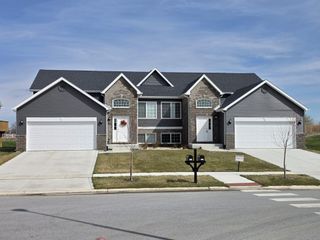 3023 W 82nd Place, Merrillville, IN 46410