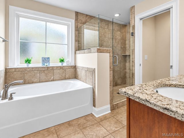 8918 Braxton Lane, Montgomery, AL 36117