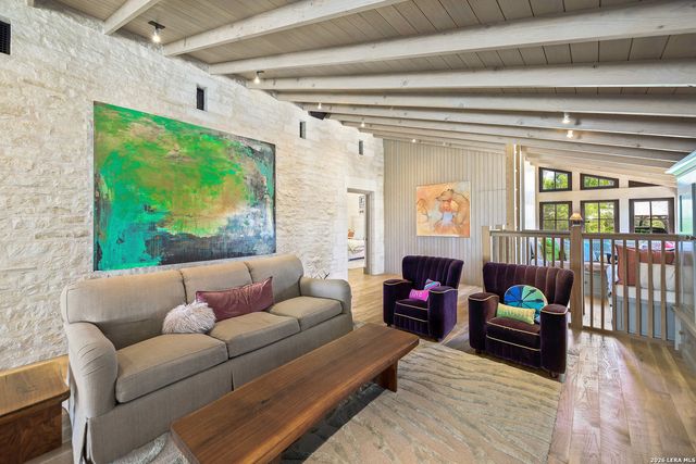 850 SISTERDALE RD, Boerne, TX 78006