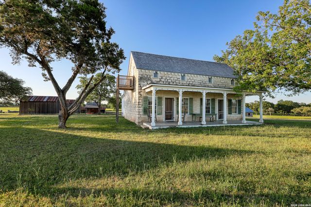 850 SISTERDALE RD, Boerne, TX 78006