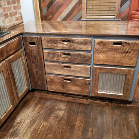 2130 Denham Ave, Columbia, TN 38401