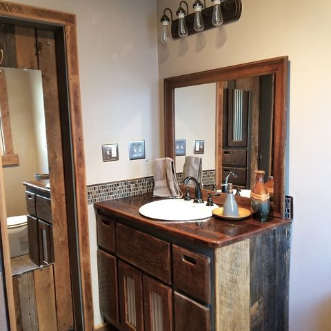 2130 Denham Ave, Columbia, TN 38401