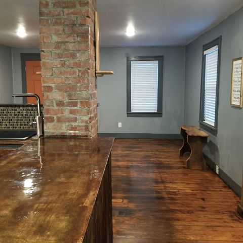 2130 Denham Ave, Columbia, TN 38401