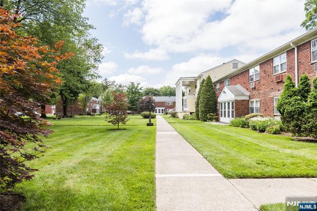 108 Regency Park, Ramsey, NJ 07446