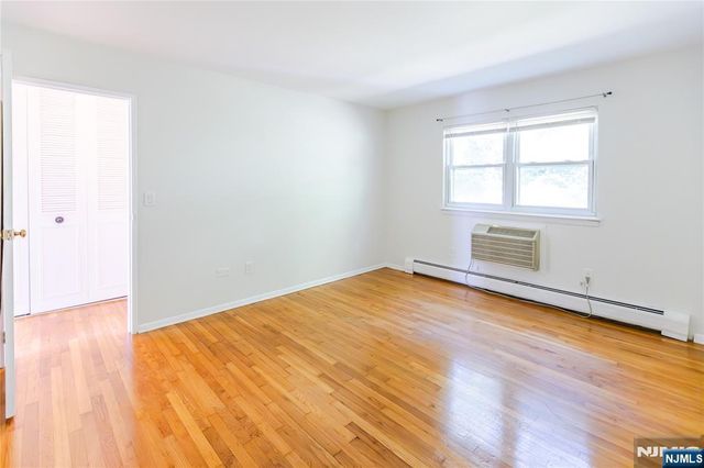 108 Regency Park, Ramsey, NJ 07446