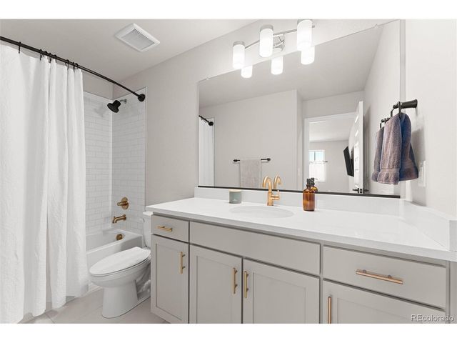 3392 Dryden Pl, Mead, CO 80542