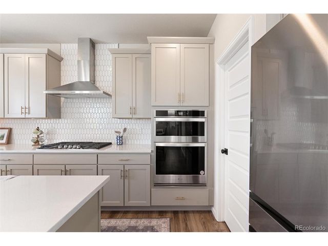 3392 Dryden Pl, Mead, CO 80542