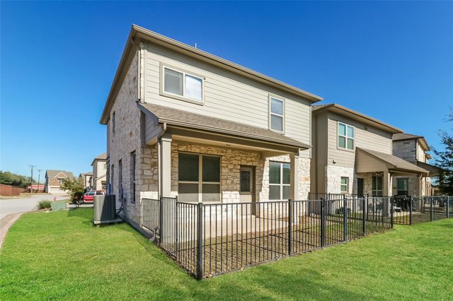 2105 Town Centre DR 47, Round Rock, TX 78664