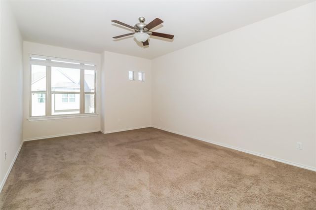 2105 Town Centre DR 47, Round Rock, TX 78664