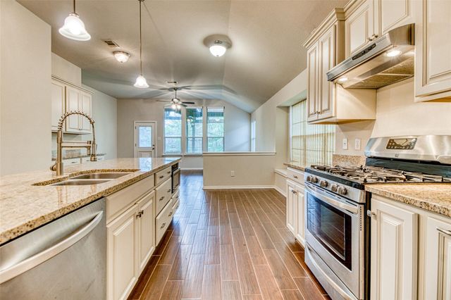 142 Anvil Rock Lane, Richmond, TX 77469