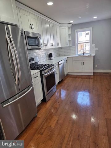 2027 E CUMBERLAND ST, Philadelphia, PA 19125