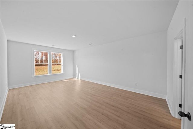 454 Amaryllis Lane, Woodruff, SC 29388