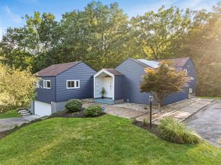 785 Old Woods Road, Columbus, OH 43235