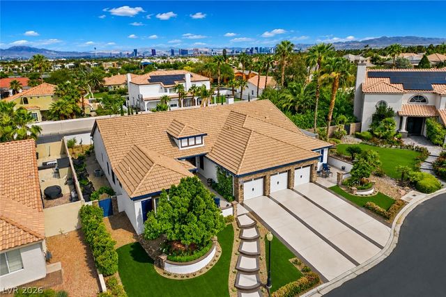 1516 Castle Wall Street, Las Vegas, NV 89117