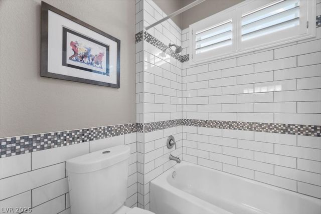 1516 Castle Wall Street, Las Vegas, NV 89117