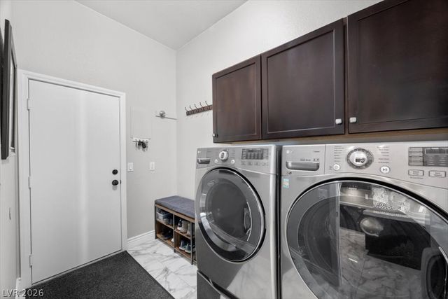 1516 Castle Wall Street, Las Vegas, NV 89117